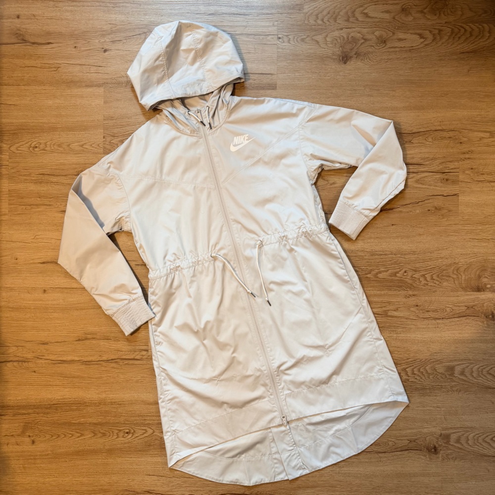 Nike Windrunner Jacket Tan Size S